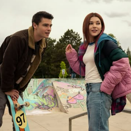 Felix Mallard on the sets of Ginny and Georgia.